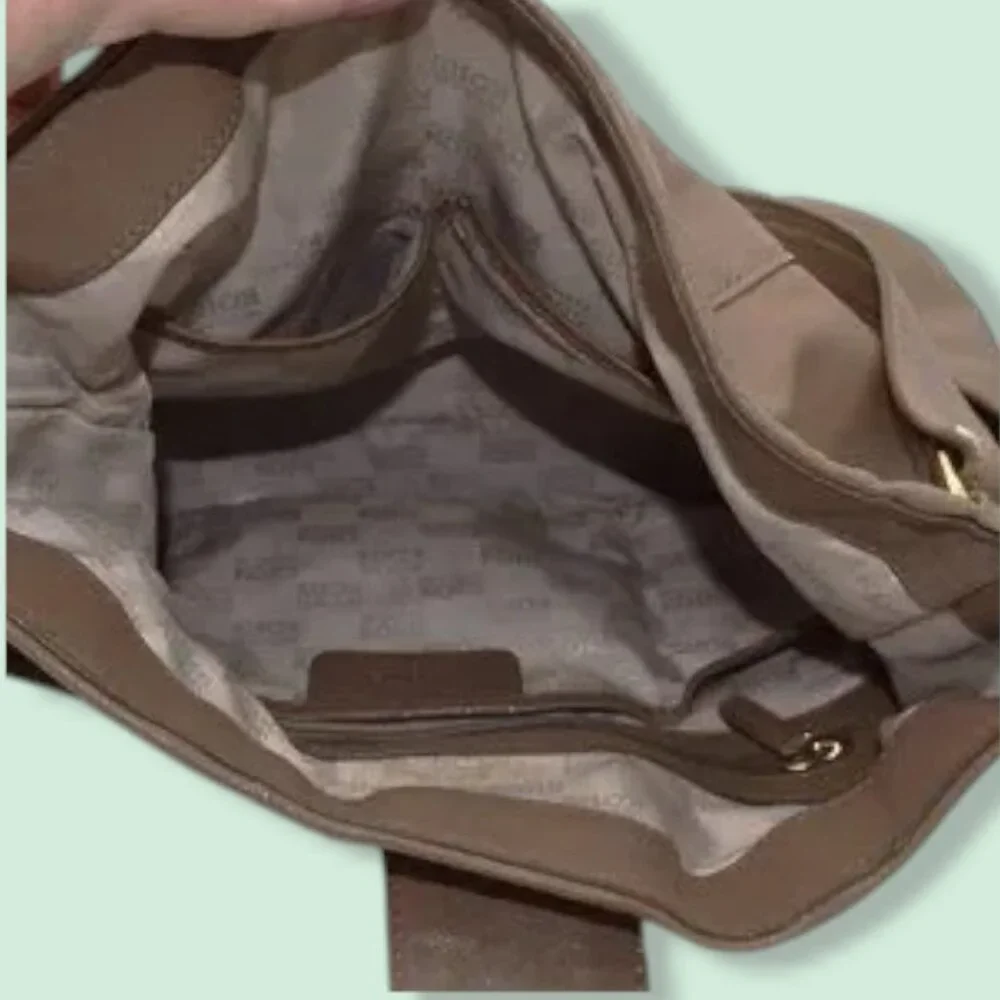 Michael Kors Leather Hobo Purse Shoulder Bag Tan